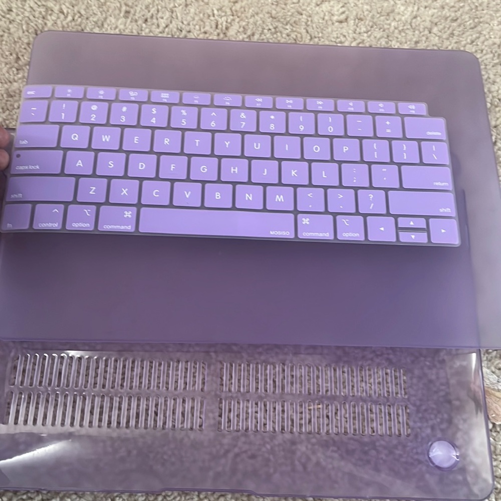 MacBook case with keyboard cover. For MacBooks with Touch ID.